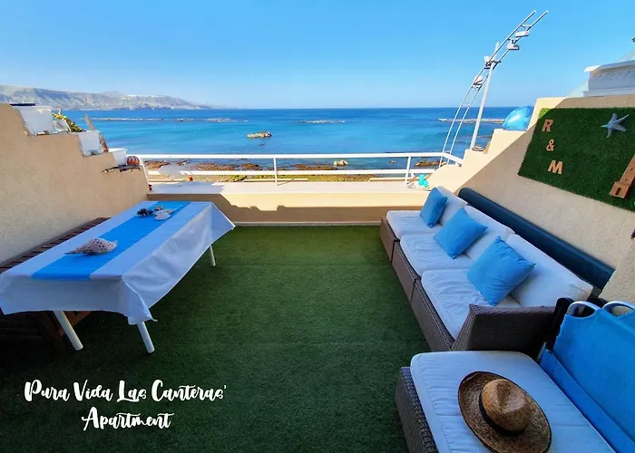 Pura Vida Las Canteras Apartment